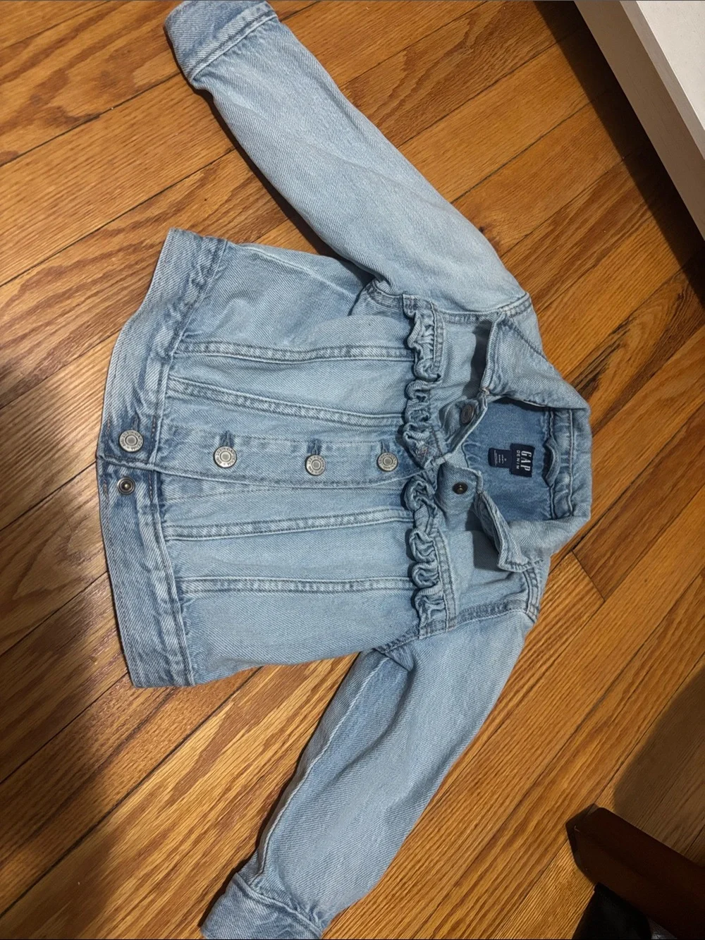 GAP Baby 3T NEW Light Wash Ruffle Detail Denim Jacket